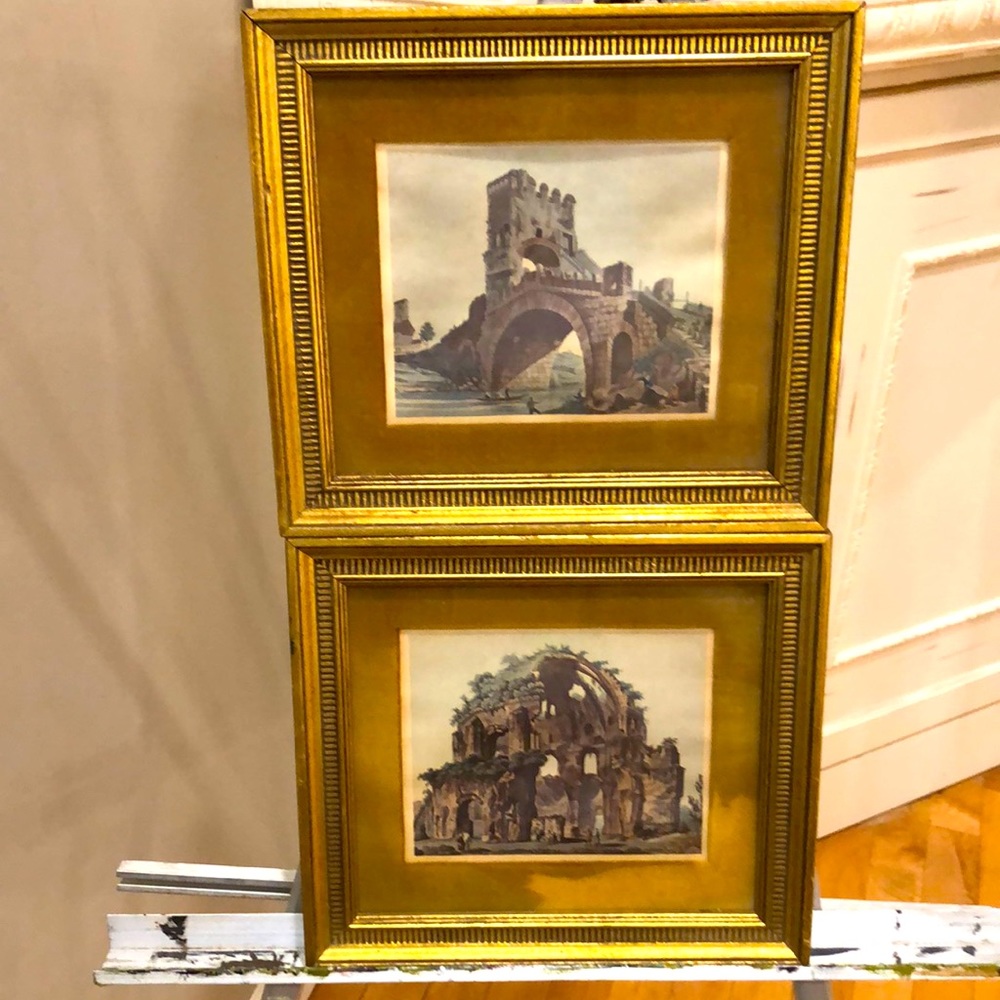 Unsigned Origin Italy as set